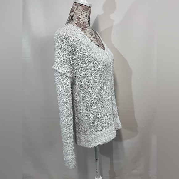 🛍️WARM & COZY Ivory boucle crew neck sweater size S. - Picture 6 of 12
